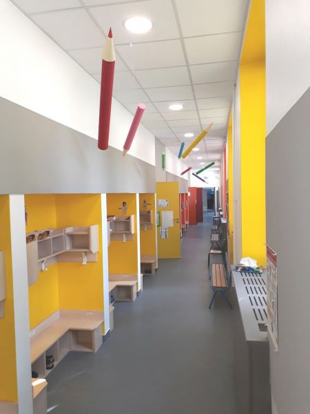 Photo du couloir de l'école maternelle de Neuf-Brisach
